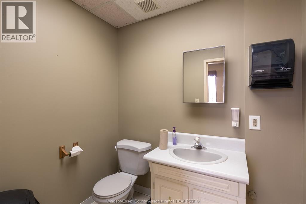 261 Shepherd, Windsor, ON