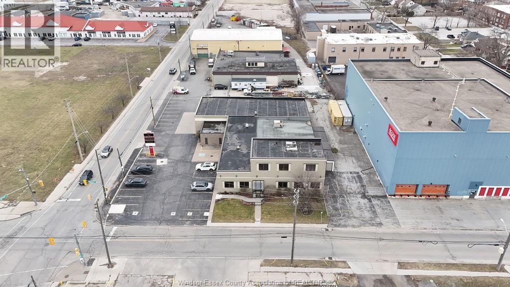 261 Shepherd, Windsor, ON