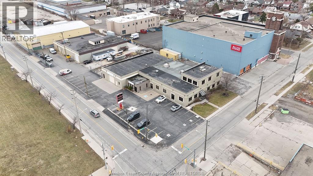 261 Shepherd, Windsor, ON