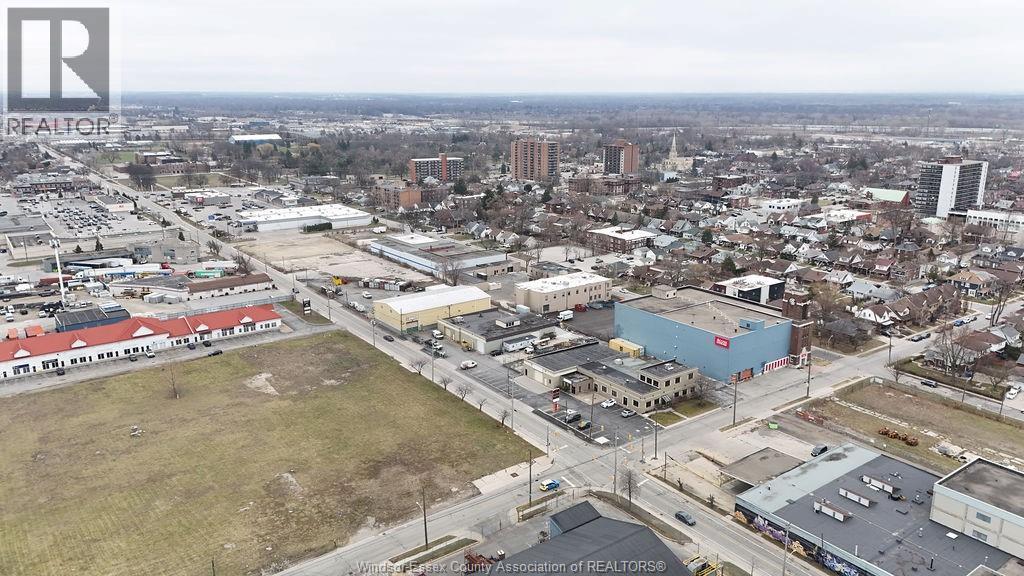 261 Shepherd, Windsor, ON