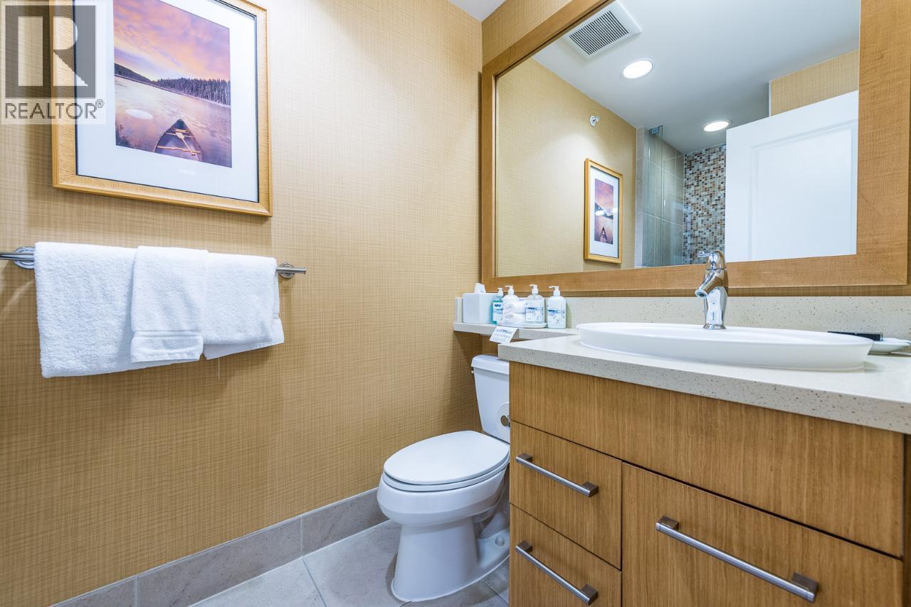 15 Park Place Unit# 430, Osoyoos, BC - Indoor Photo Showing Bathroom