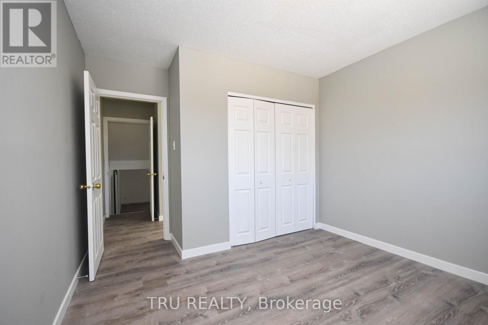 1847 Walkley Road, Ottawa, ON - Indoor