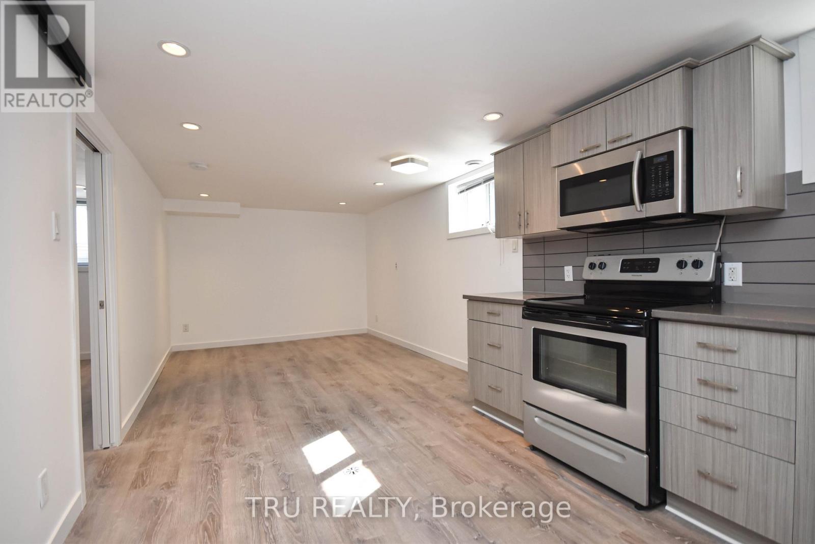1847 Walkley Road, Ottawa, ON - Indoor Photo Showing Other Room