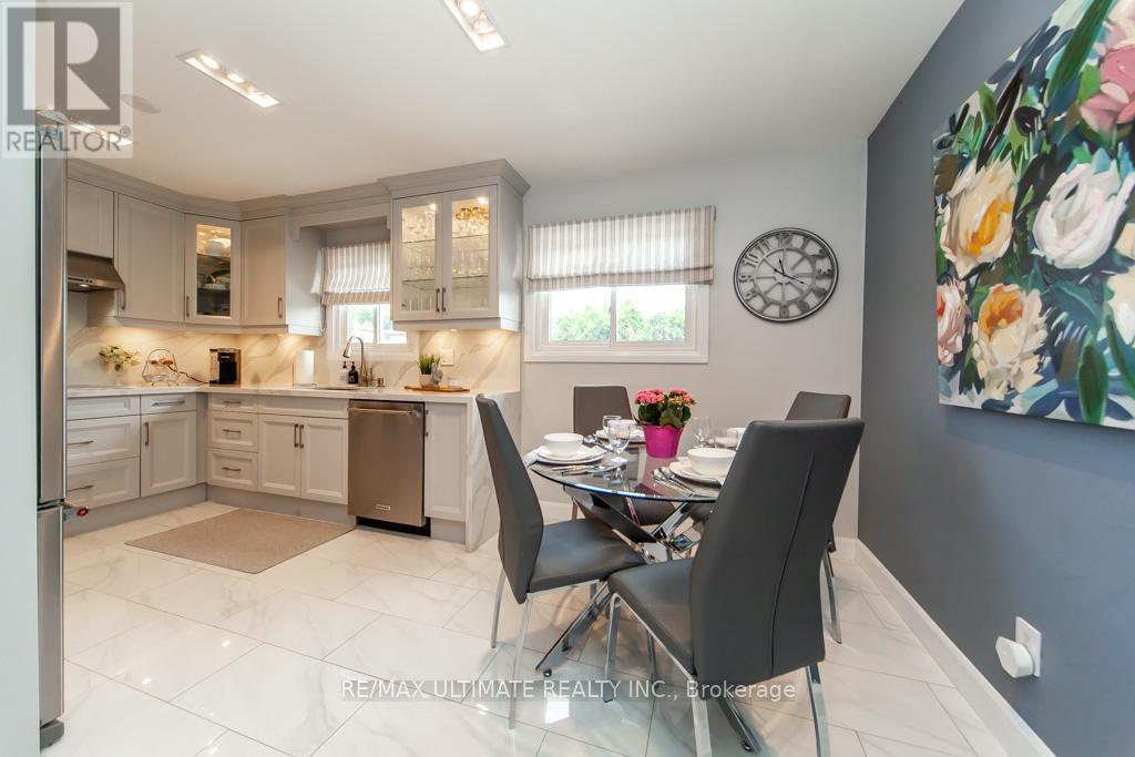 2589 Trident Avenue, Mississauga, ON - Indoor Photo Showing Other Room