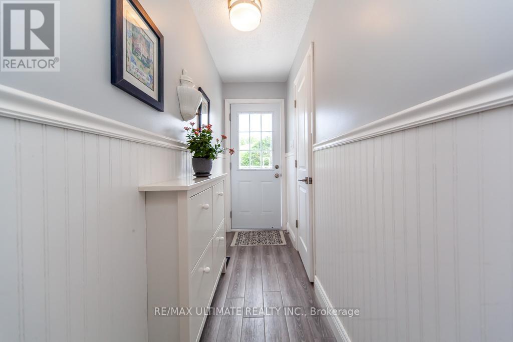 2589 Trident Avenue, Mississauga, ON - Indoor Photo Showing Other Room