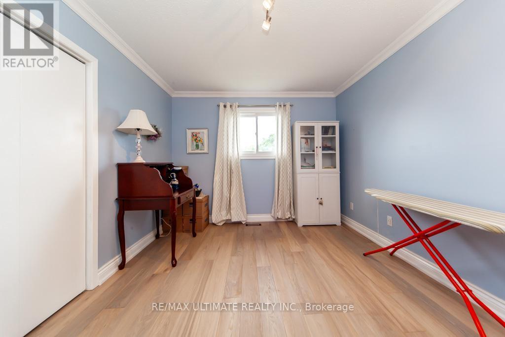 2589 Trident Avenue, Mississauga, ON - Indoor Photo Showing Other Room