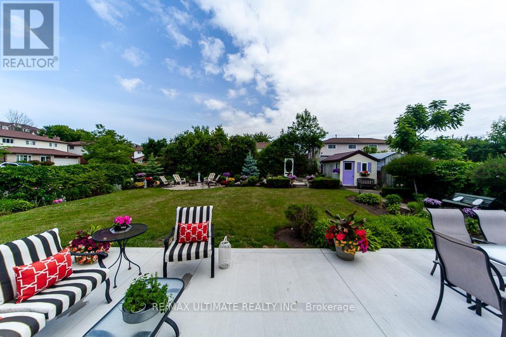2589 Trident Avenue, Mississauga, ON - Outdoor
