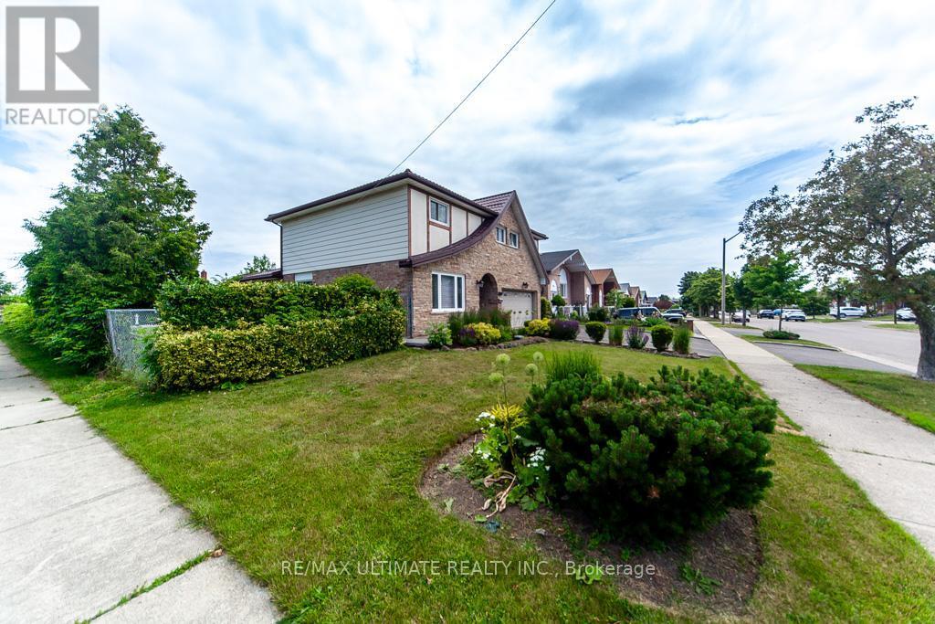 2589 Trident Avenue, Mississauga, ON - Outdoor