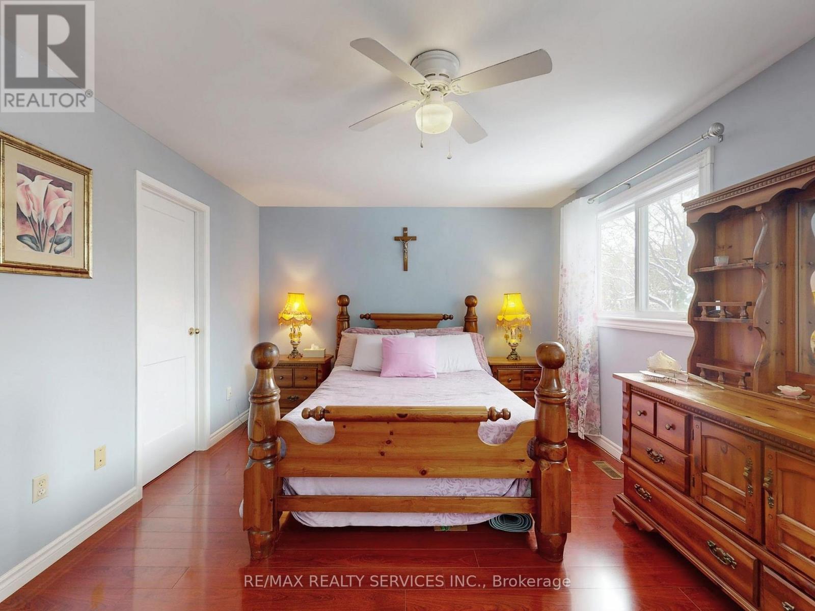 9 Malabar Crescent, Brampton, ON - Indoor Photo Showing Bedroom