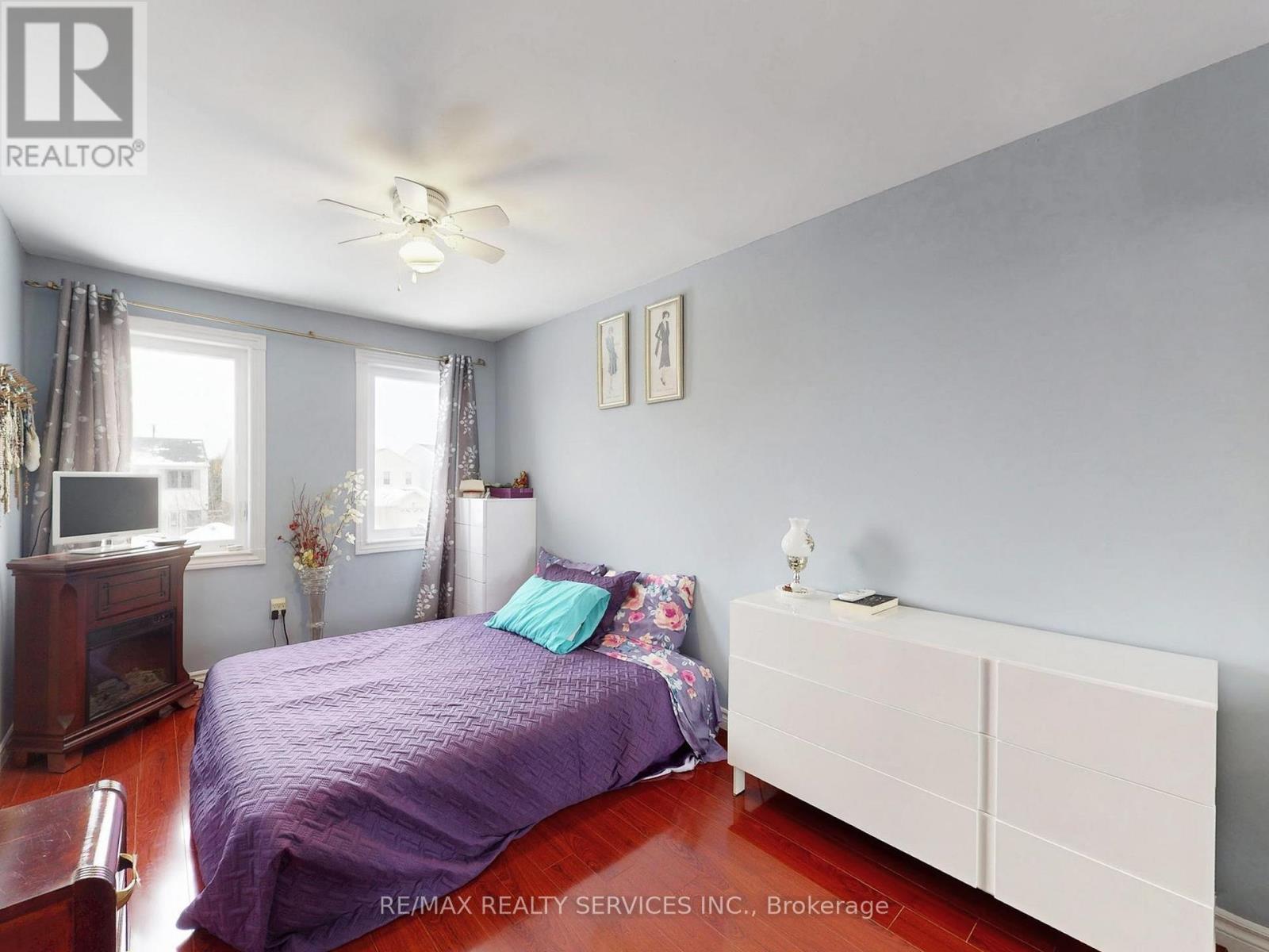 9 Malabar Crescent, Brampton, ON - Indoor Photo Showing Bedroom