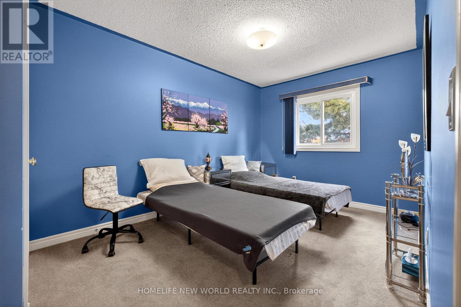 74 Heathcliffe Square, Brampton, ON - Indoor