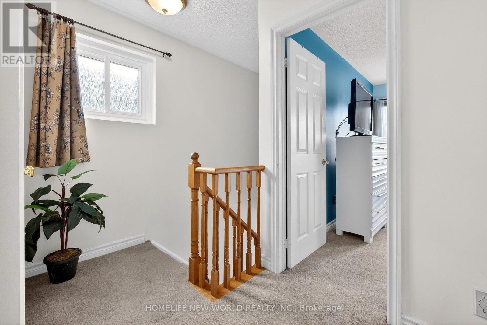 74 Heathcliffe Square, Brampton, ON - Indoor Photo Showing Other Room