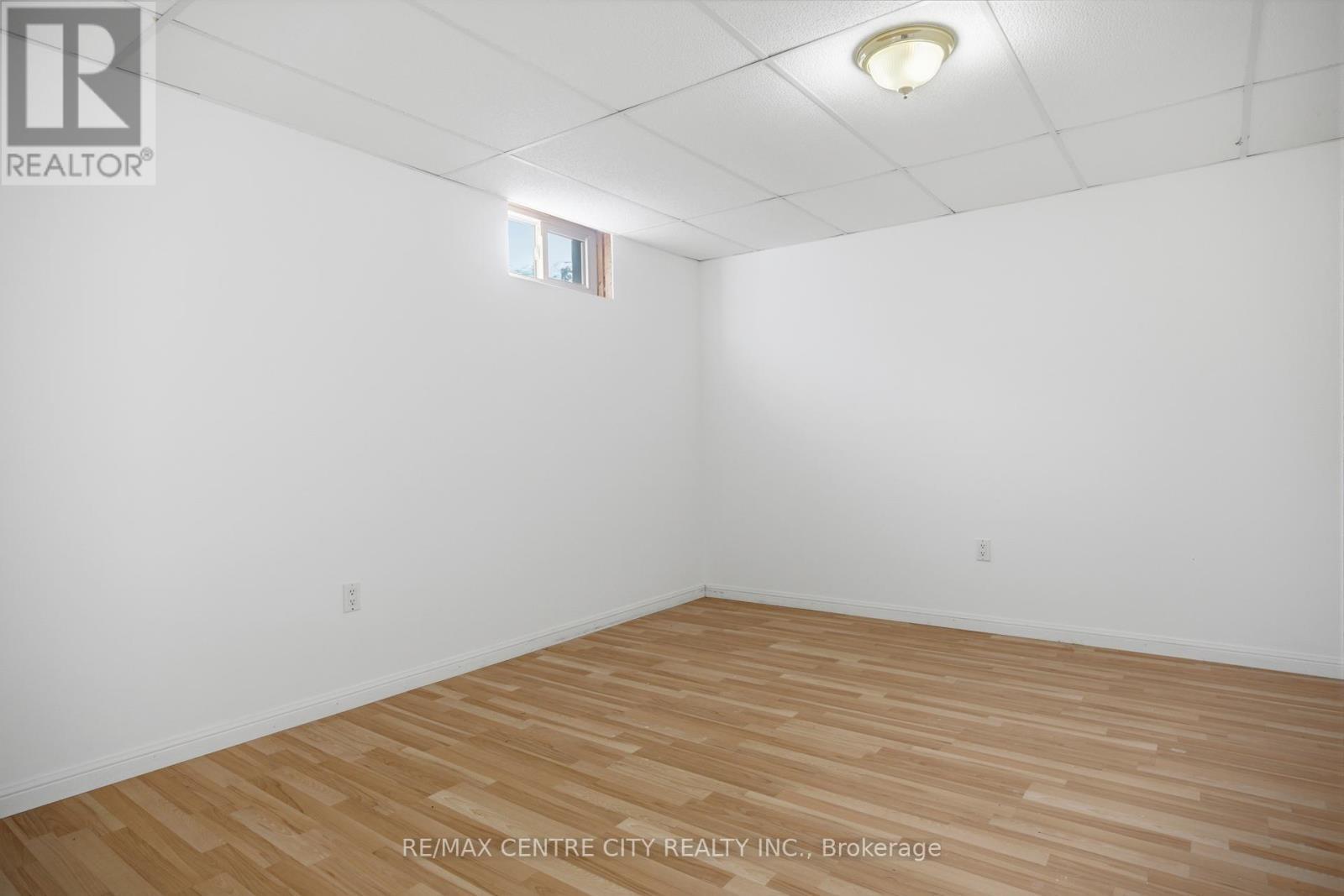 14 Juno Drive, St. Thomas, ON - Indoor Photo Showing Other Room