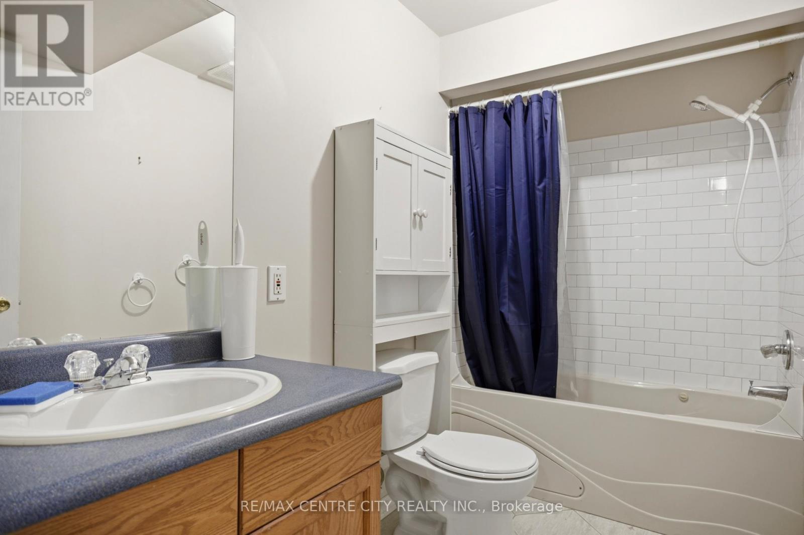 14 Juno Drive, St. Thomas, ON - Indoor Photo Showing Bathroom