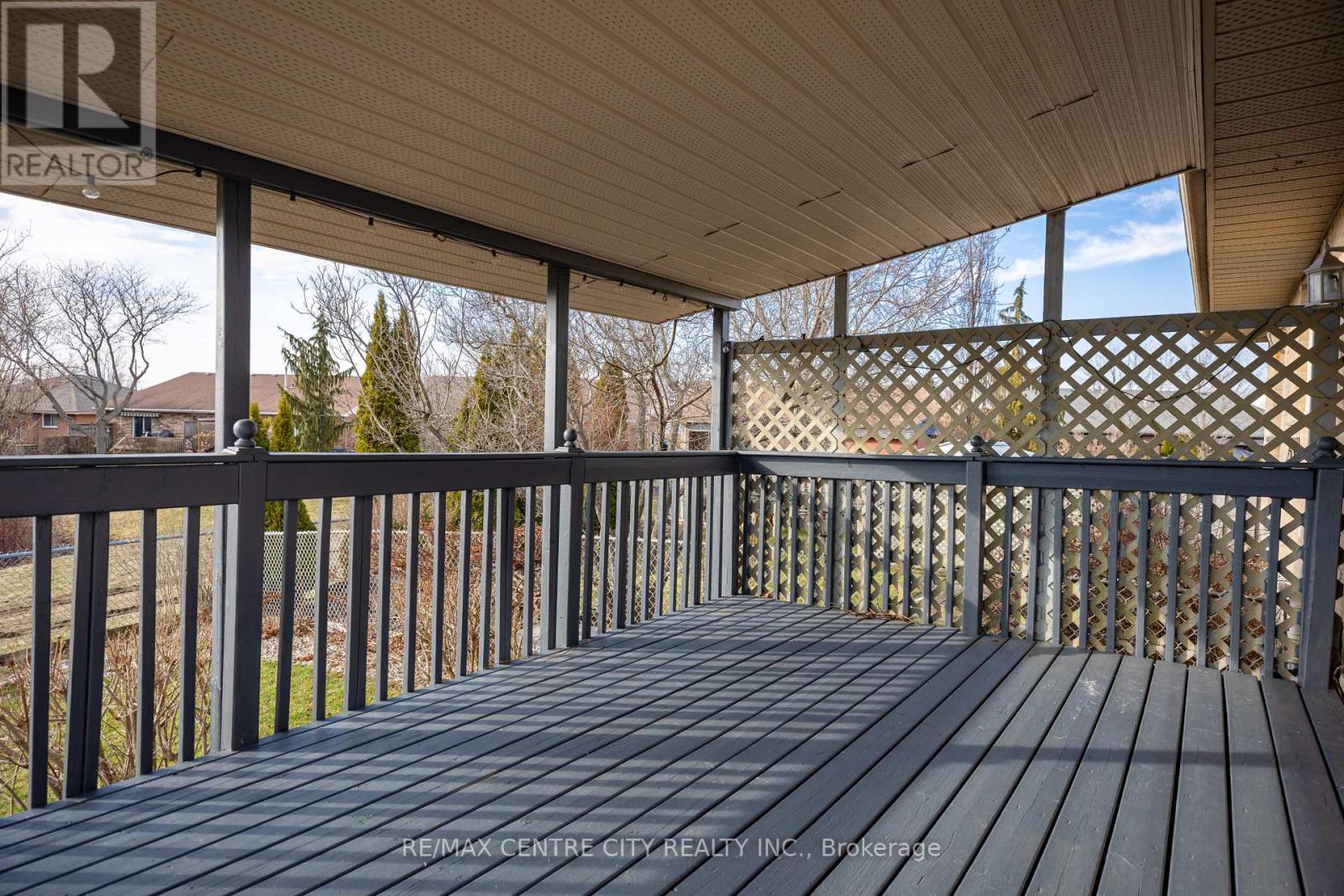 14 Juno Drive, St. Thomas, ON - Outdoor With Deck Patio Veranda With Exterior