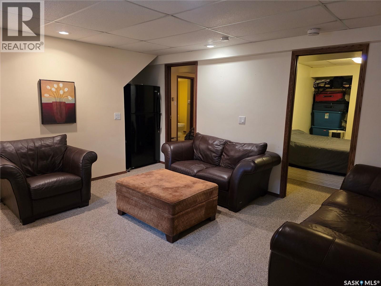 626 Jan Avenue, South Lake, SK - Indoor