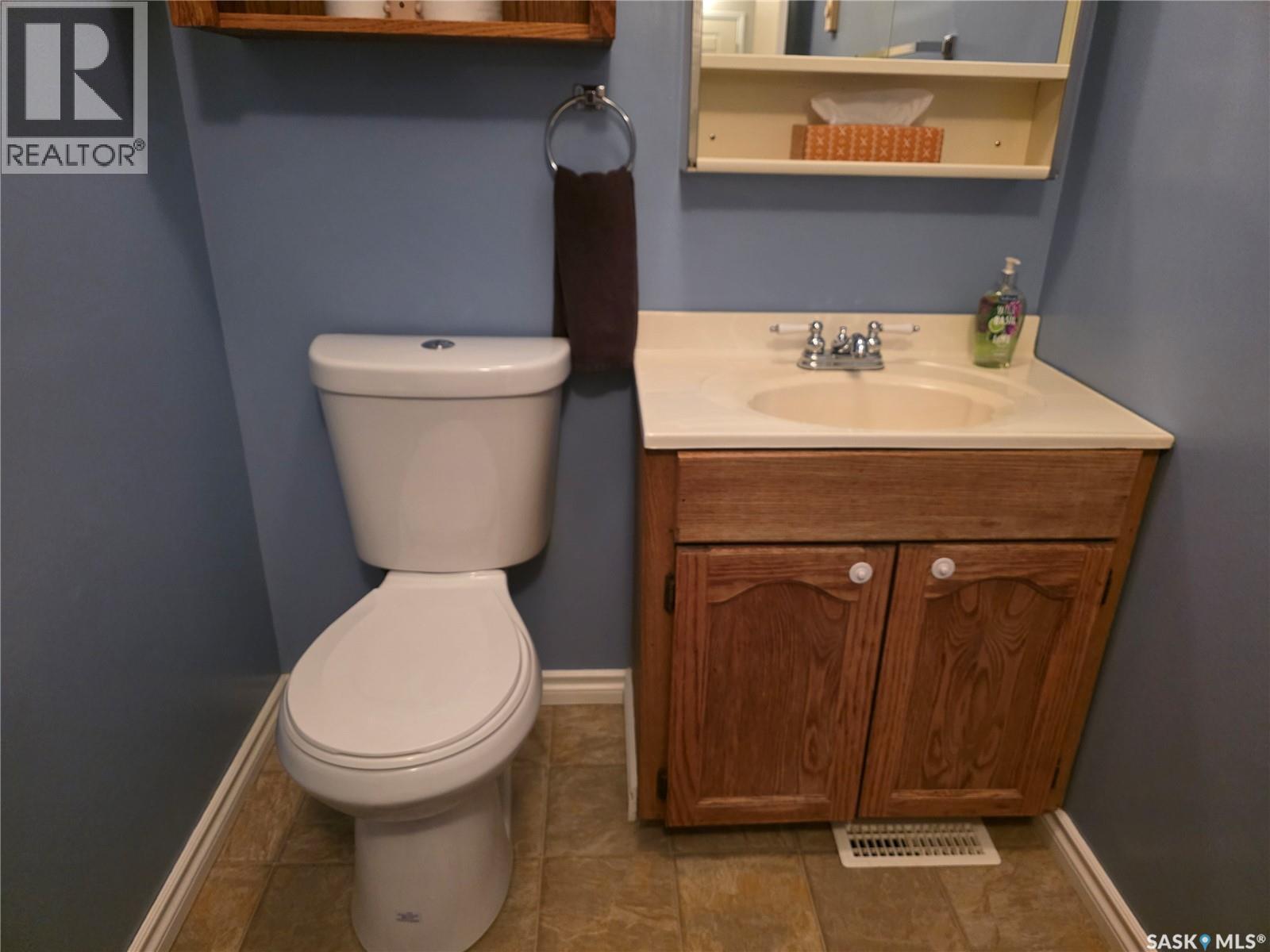 626 Jan Avenue, South Lake, SK - Indoor Photo Showing Bathroom