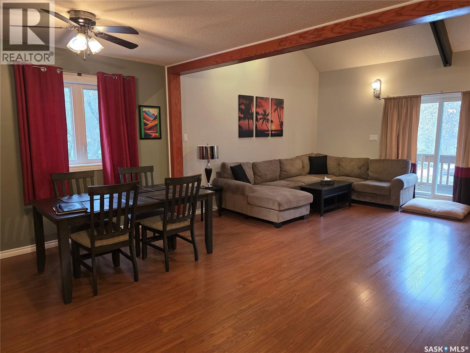 626 Jan Avenue, South Lake, SK - Indoor