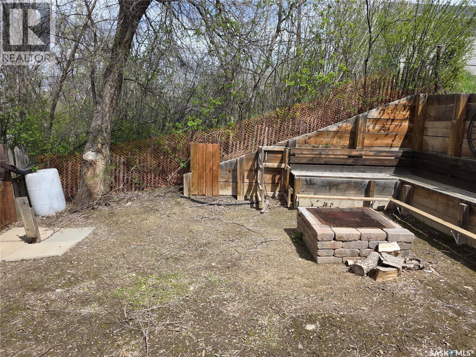 626 Jan Avenue, South Lake, SK - Outdoor