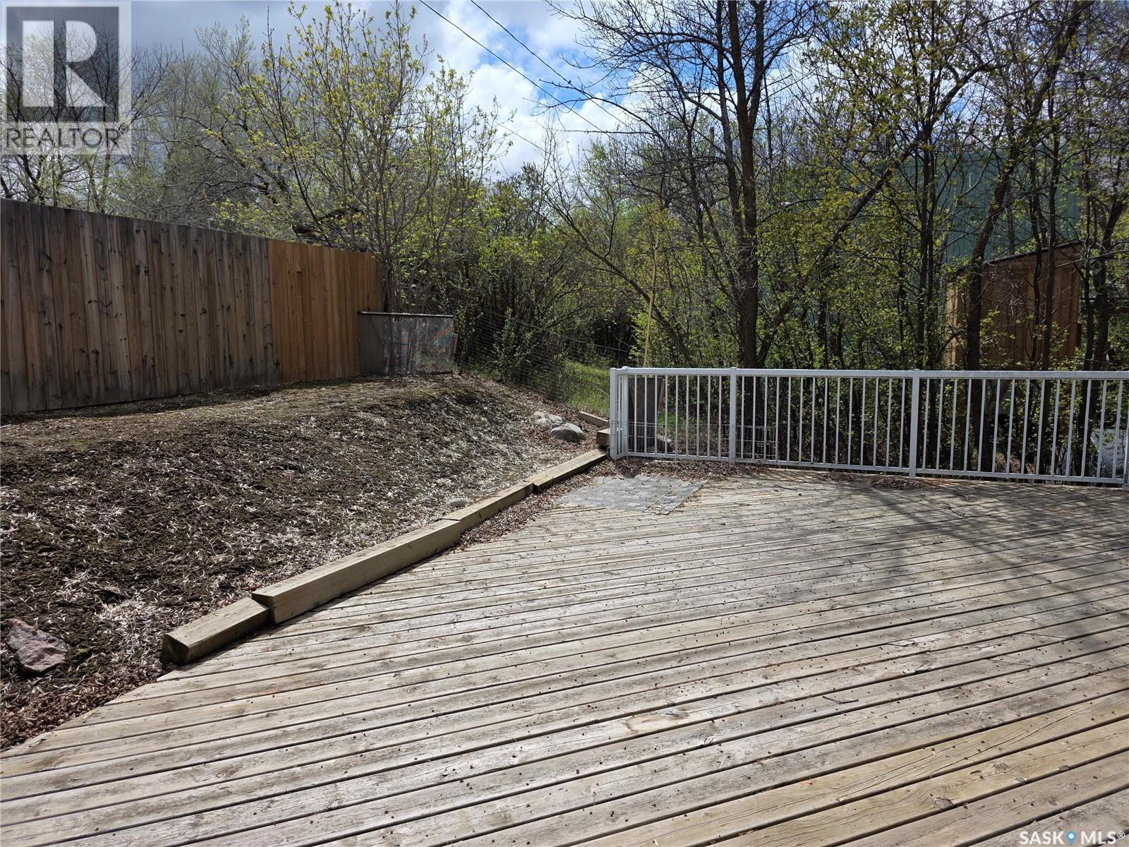626 Jan Avenue, South Lake, SK - Outdoor