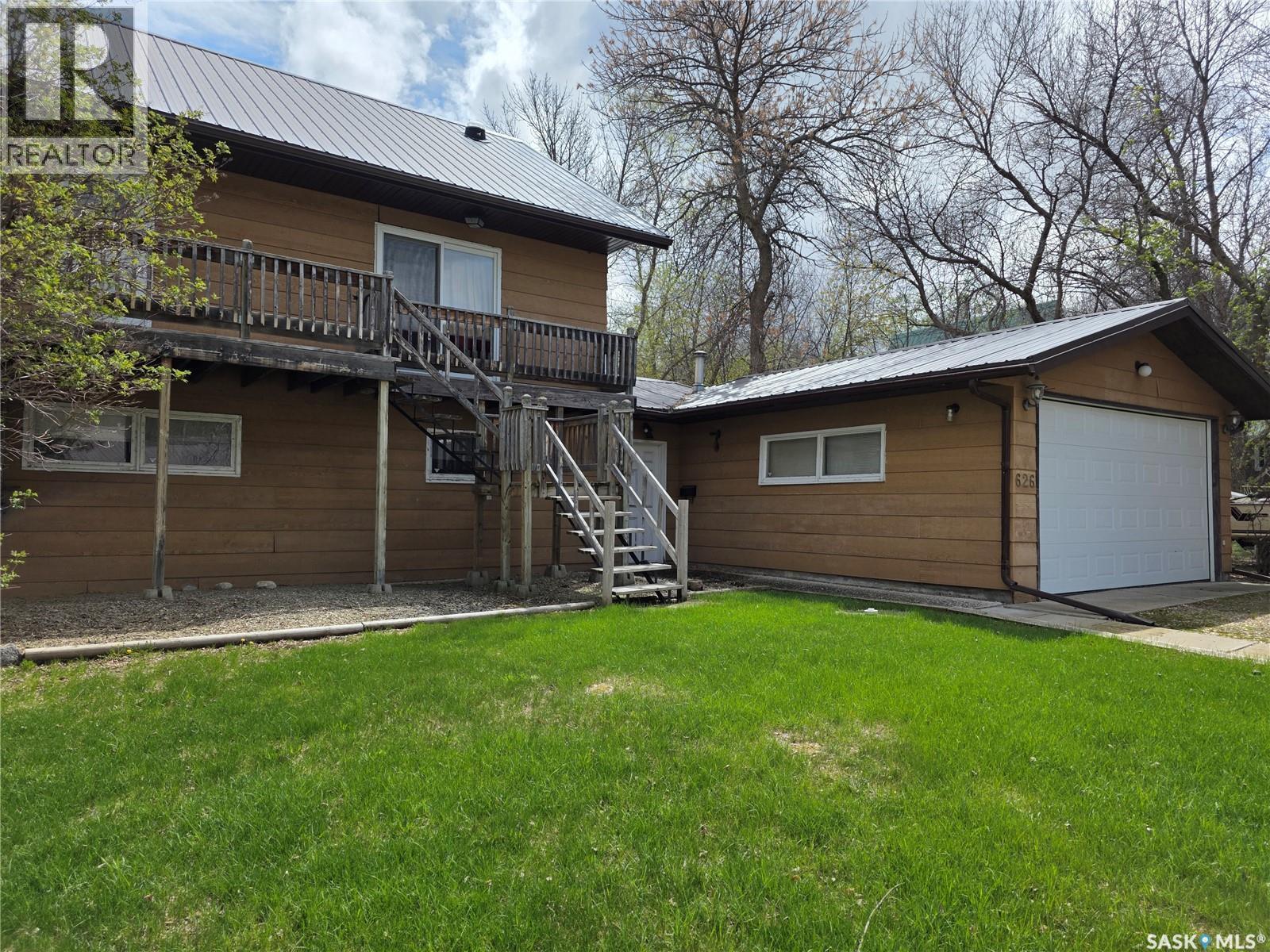 626 Jan Avenue, South Lake, SK - Outdoor