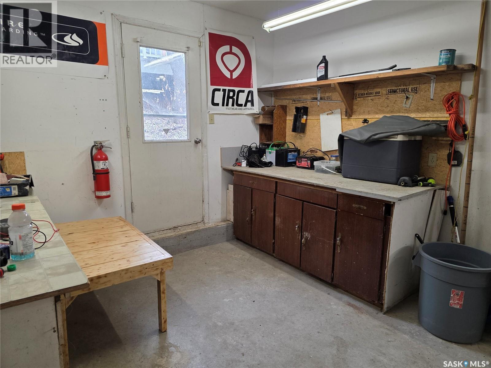 626 Jan Avenue, South Lake, SK - Indoor