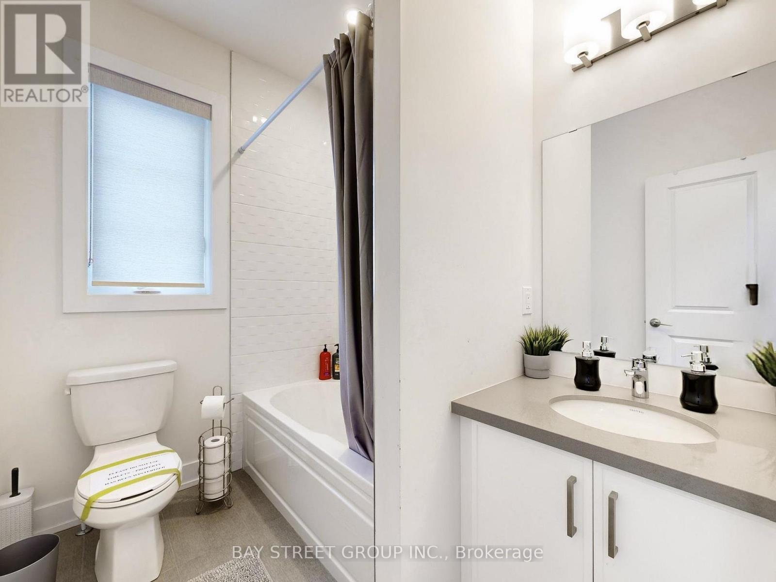 88 Harvey Bunker Crescent, Markham, ON - Indoor Photo Showing Bathroom
