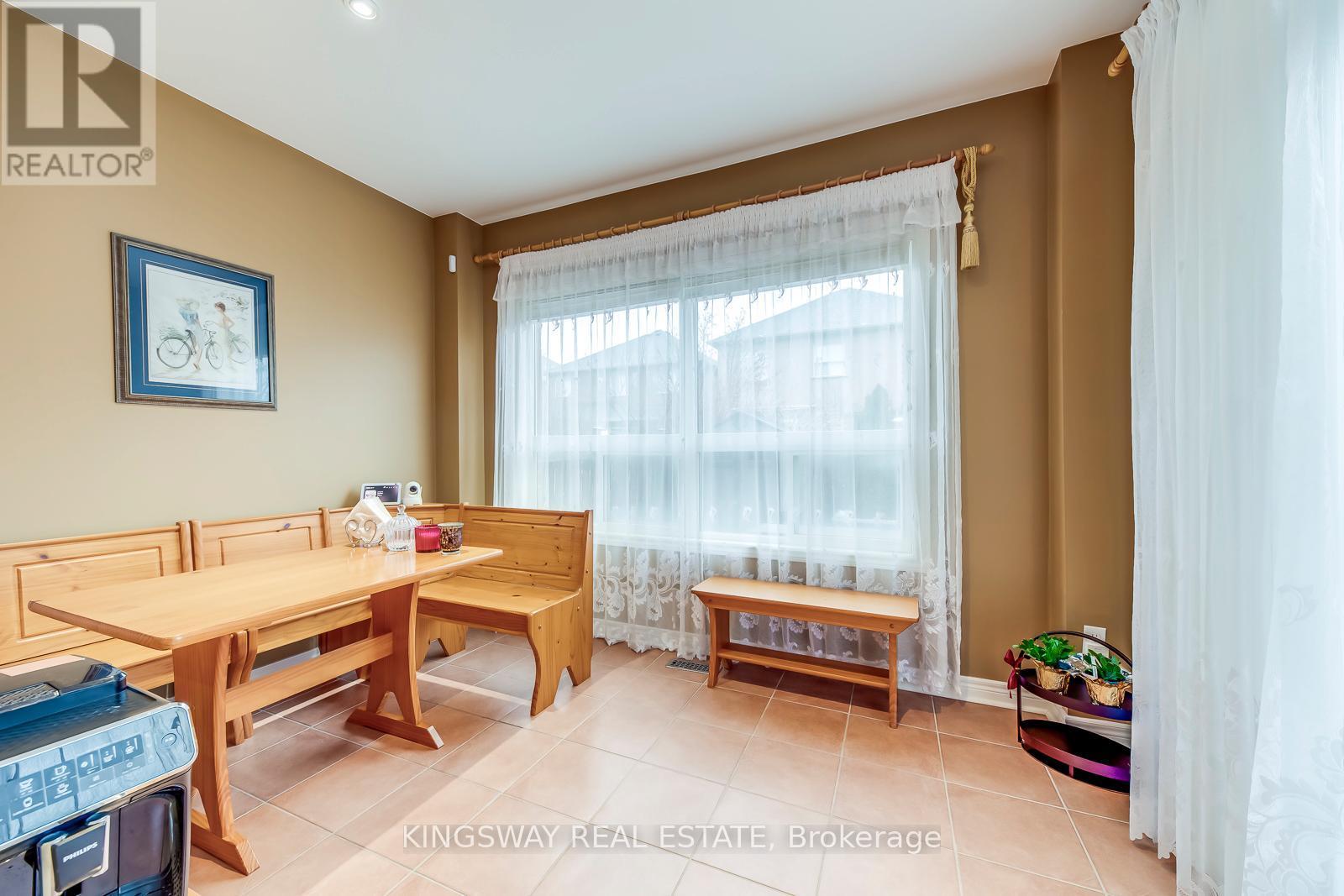 5829 Yachtsman Crossing, Mississauga, ON - Indoor