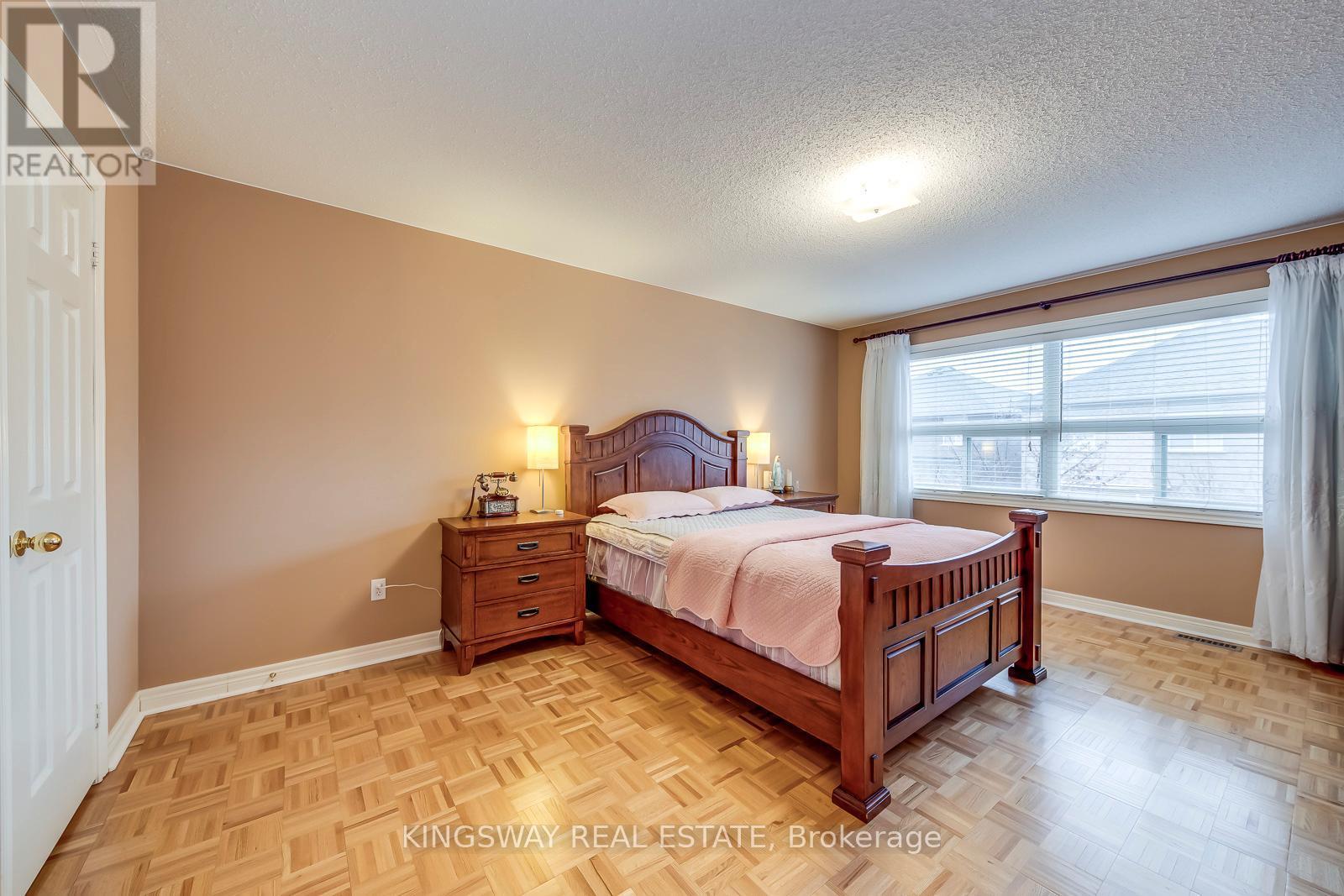 5829 Yachtsman Crossing, Mississauga, ON - Indoor Photo Showing Bedroom