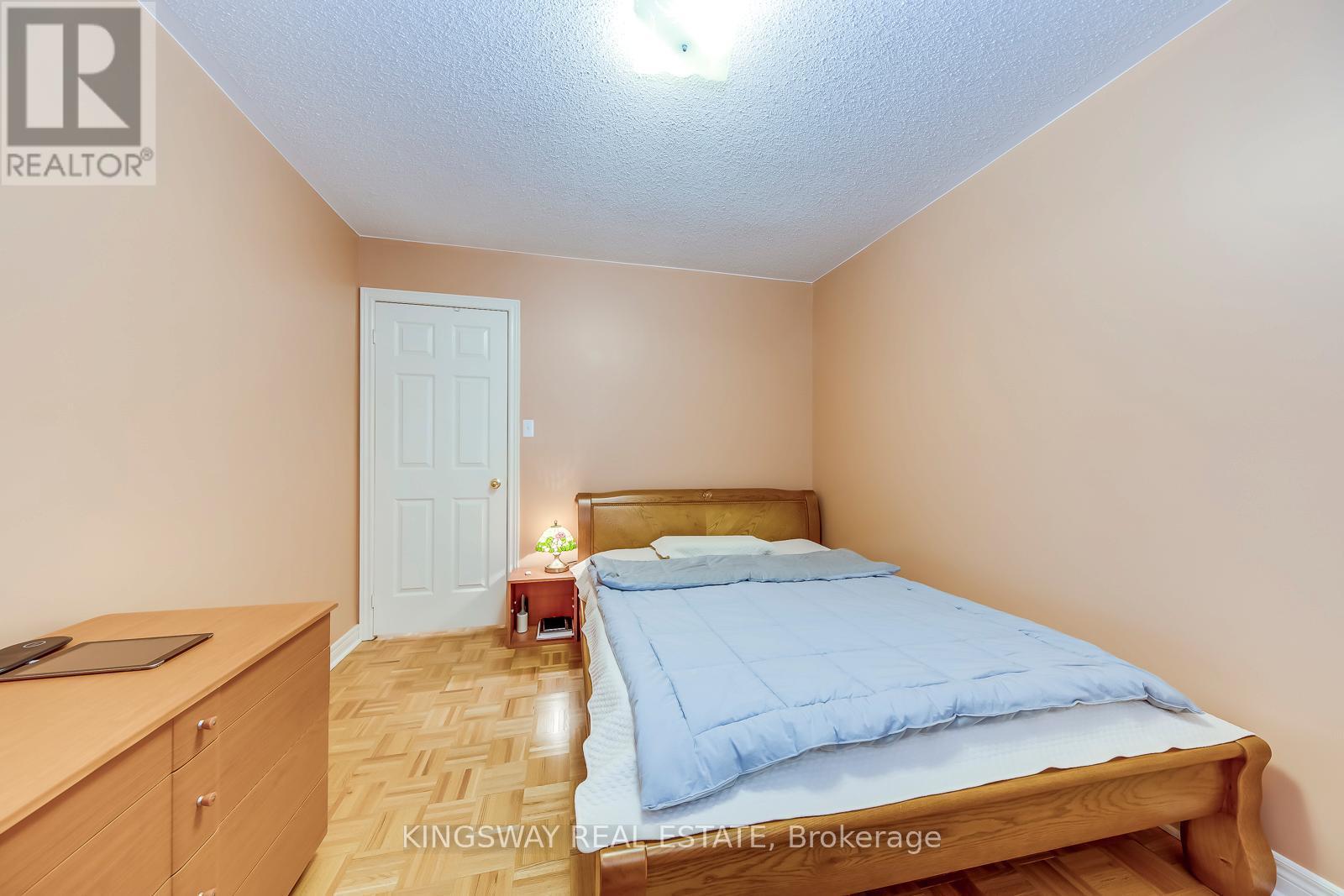 5829 Yachtsman Crossing, Mississauga, ON - Indoor Photo Showing Bedroom