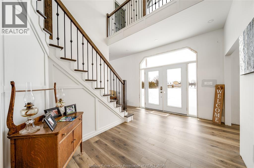 856 Talbot, Lakeshore, ON - Indoor Photo Showing Other Room