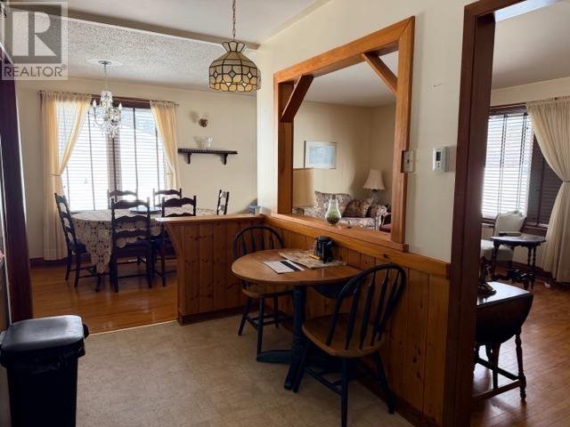 9 Warnock Rd, Iron Bridge, ON - Indoor Photo Showing Dining Room