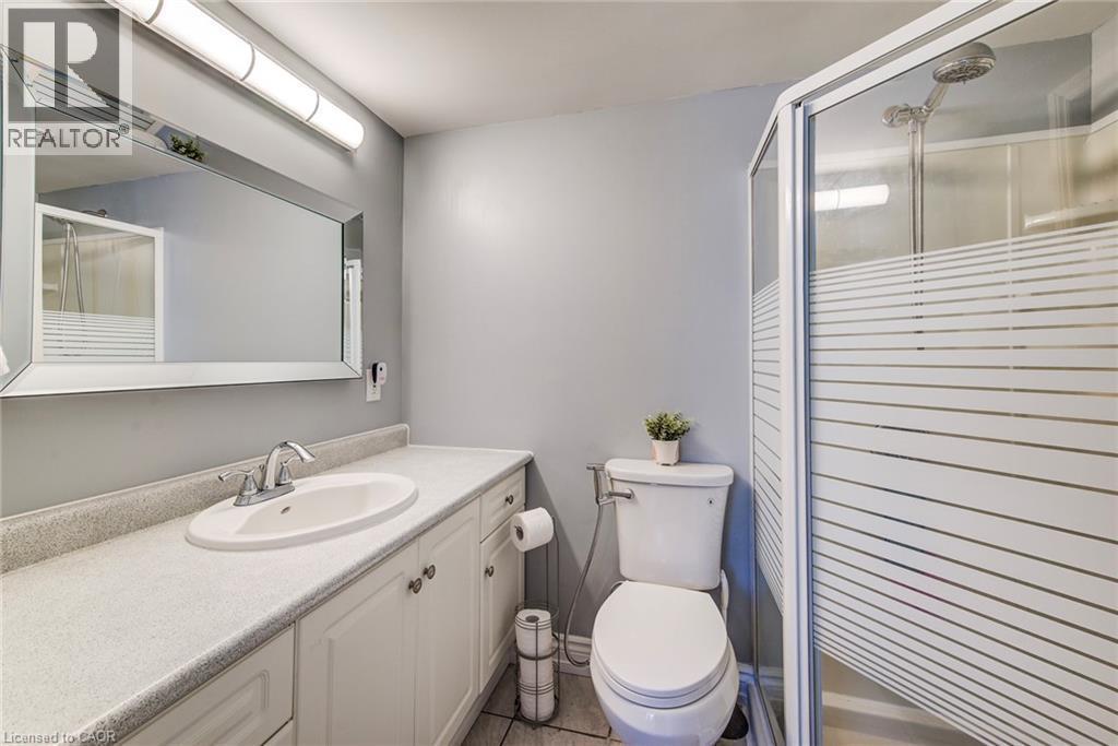 84 Endeavour Drive, Cambridge, ON - Indoor Photo Showing Bathroom