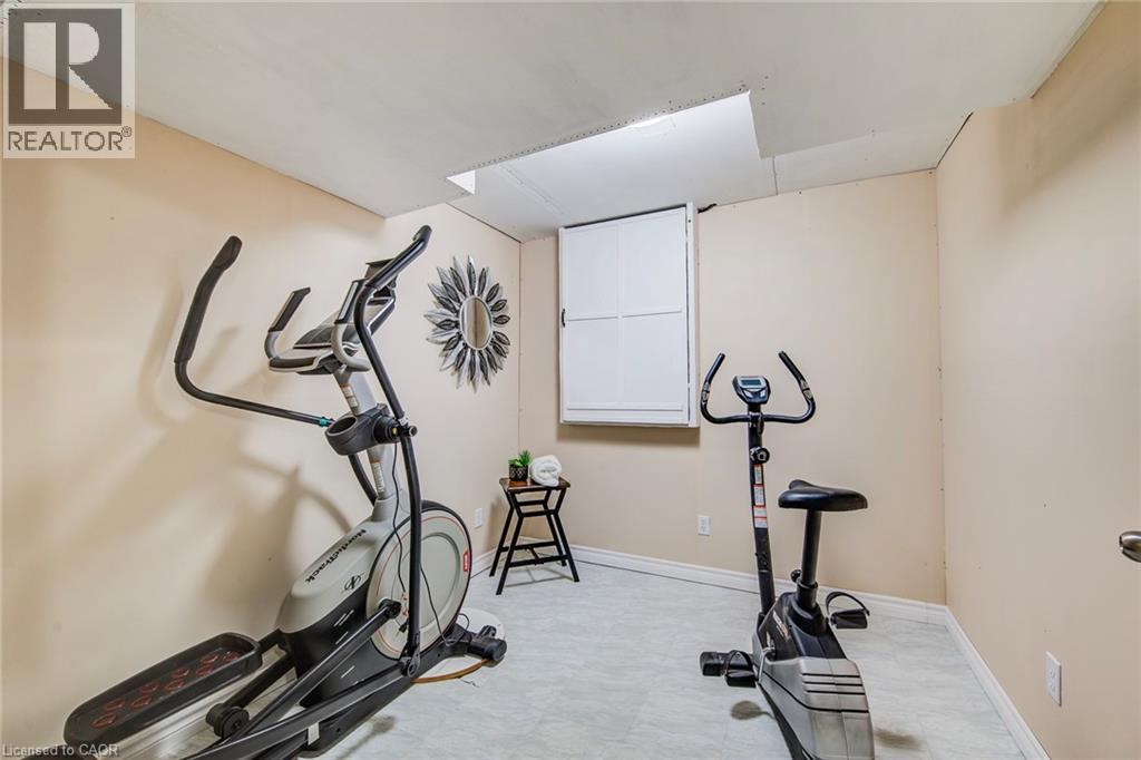 84 Endeavour Drive, Cambridge, ON - Indoor Photo Showing Gym Room