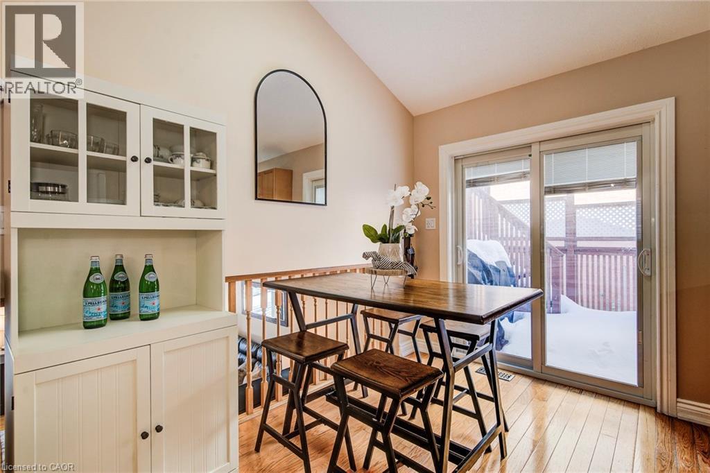 84 Endeavour Drive, Cambridge, ON - Indoor Photo Showing Other Room