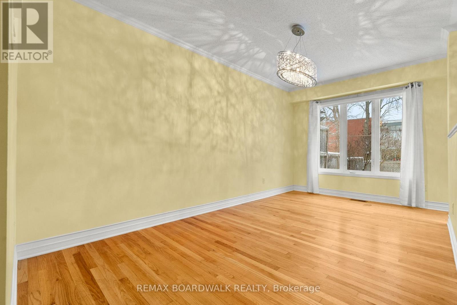 42 College Circle, Ottawa, ON - Indoor Photo Showing Other Room