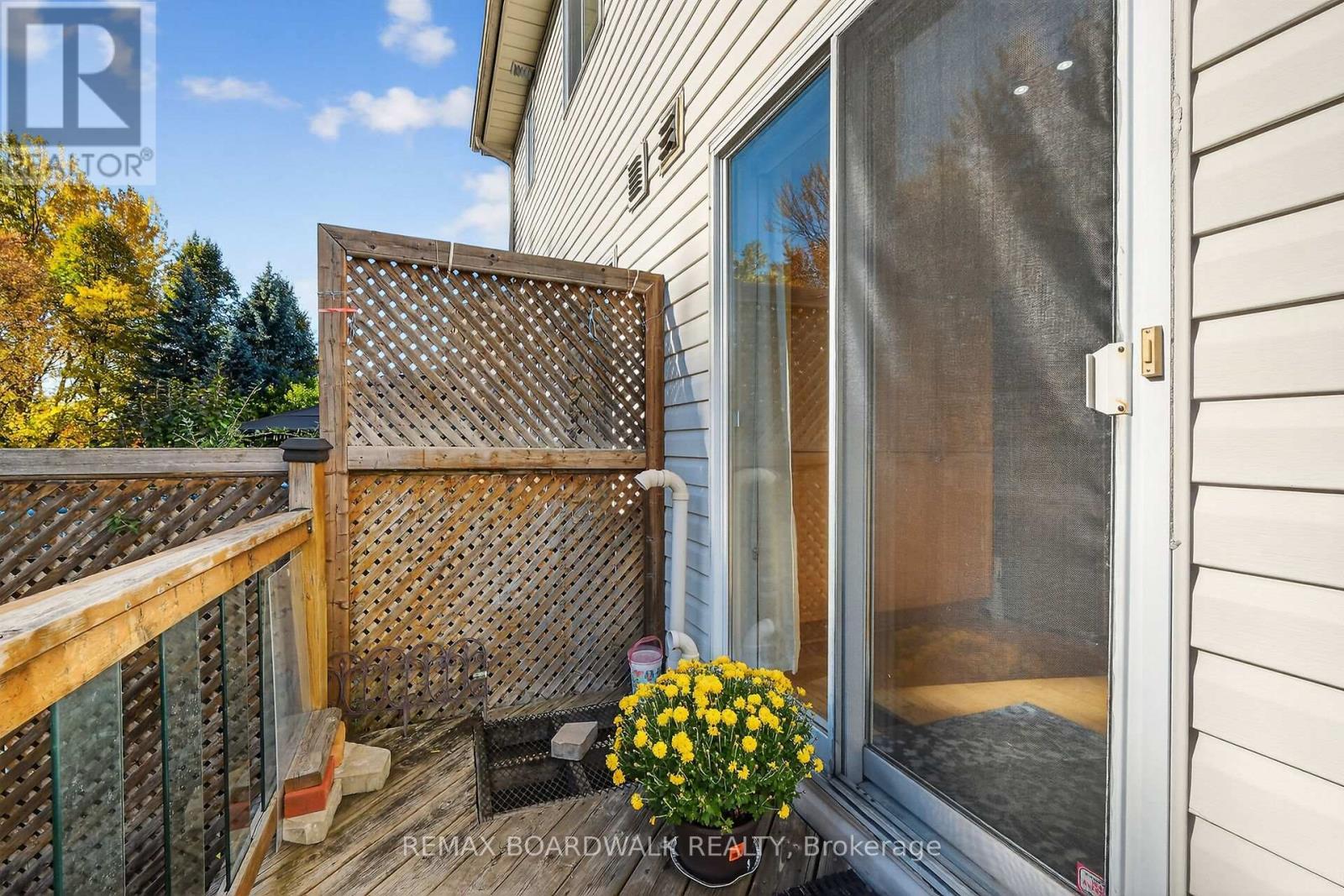 42 College Circle, Ottawa, ON - Outdoor With Exterior