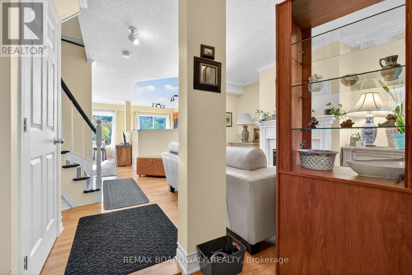 42 College Circle, Ottawa, ON - Indoor Photo Showing Other Room