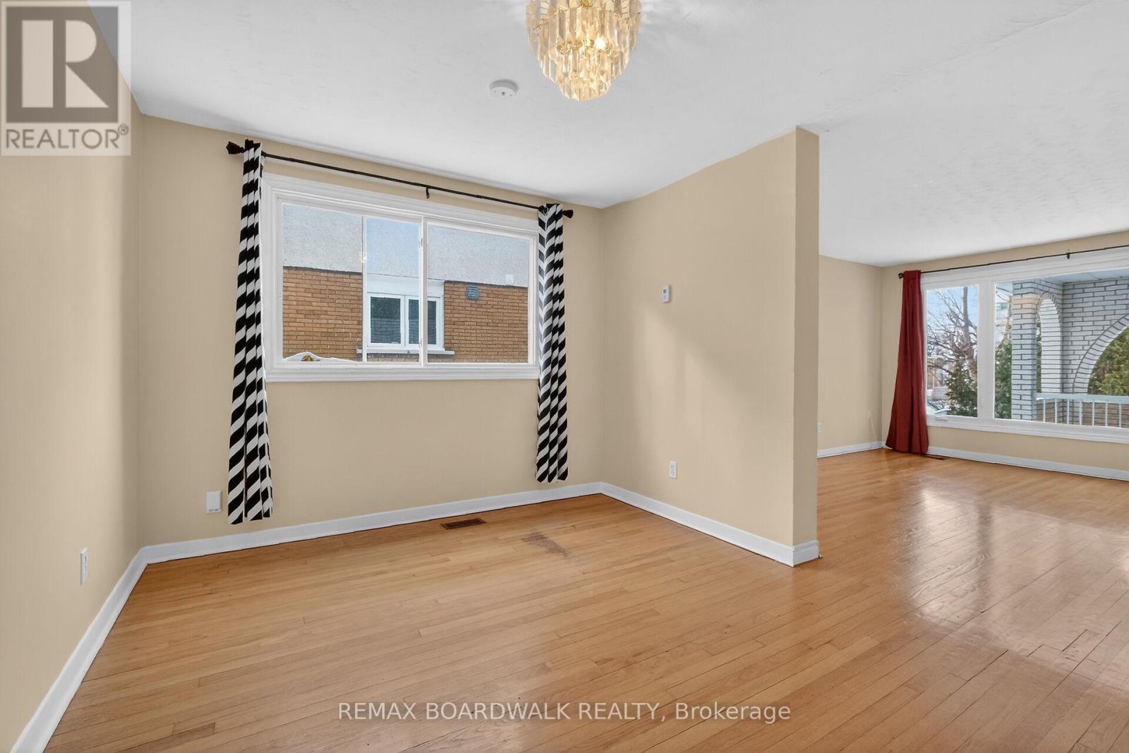 2666 Regina Street, Ottawa, ON - Indoor Photo Showing Other Room