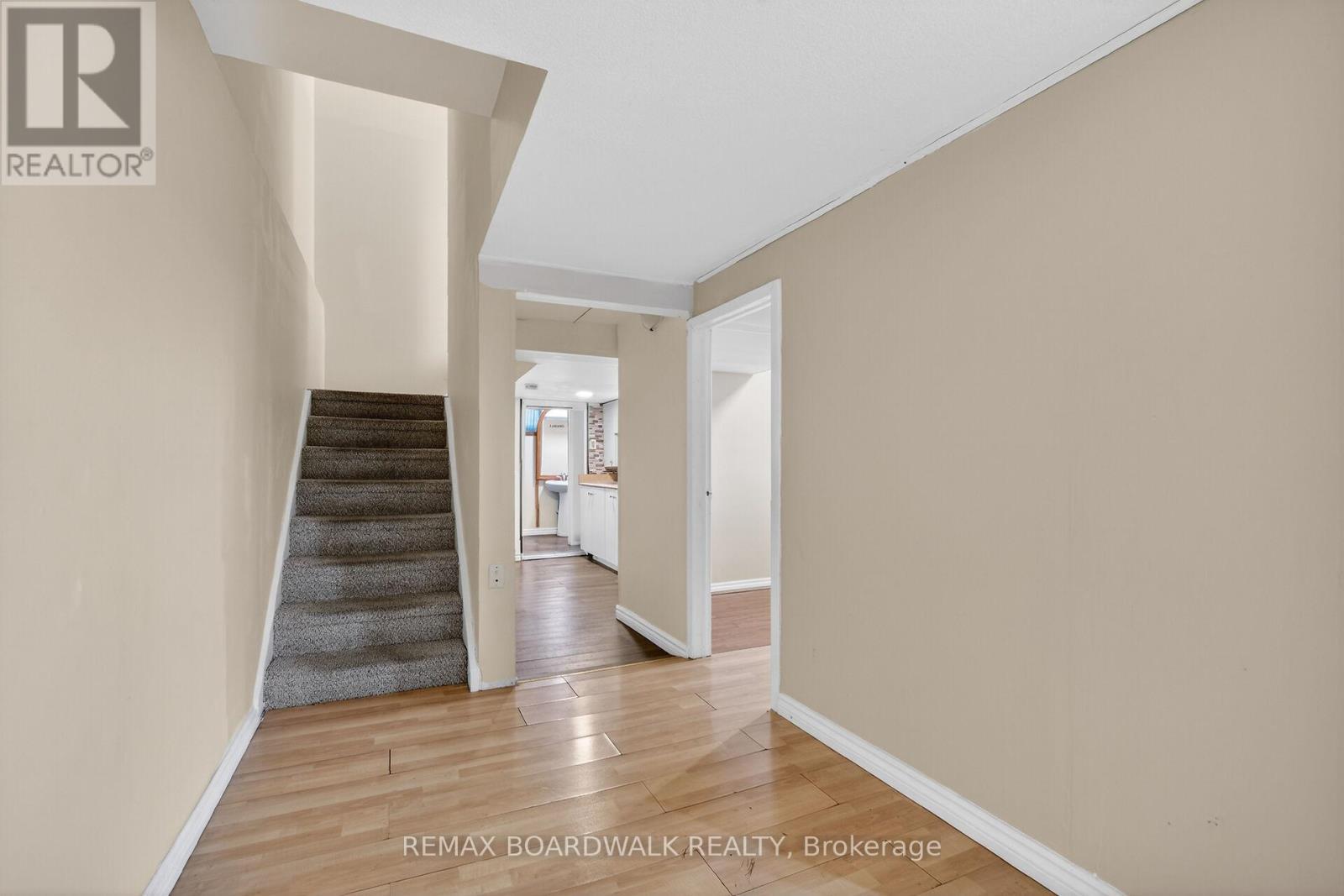 2666 Regina Street, Ottawa, ON - Indoor Photo Showing Other Room