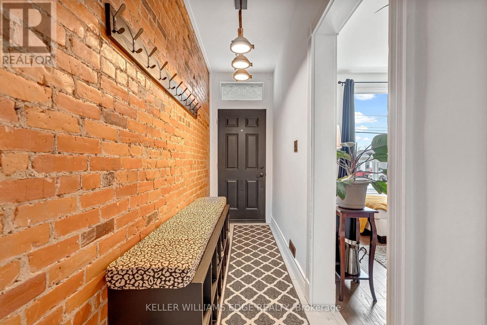 188 Bay Street N, Hamilton, ON - Indoor Photo Showing Other Room