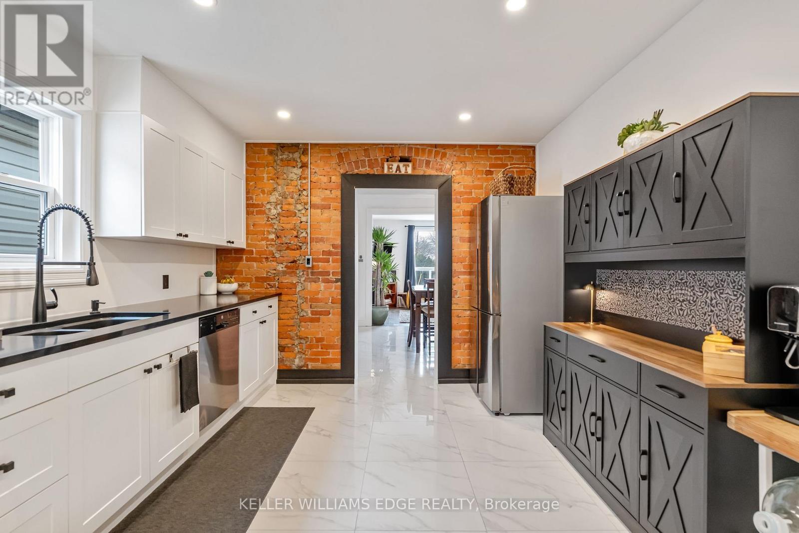 188 Bay Street N, Hamilton, ON - Indoor Photo Showing Kitchen With Double Sink
