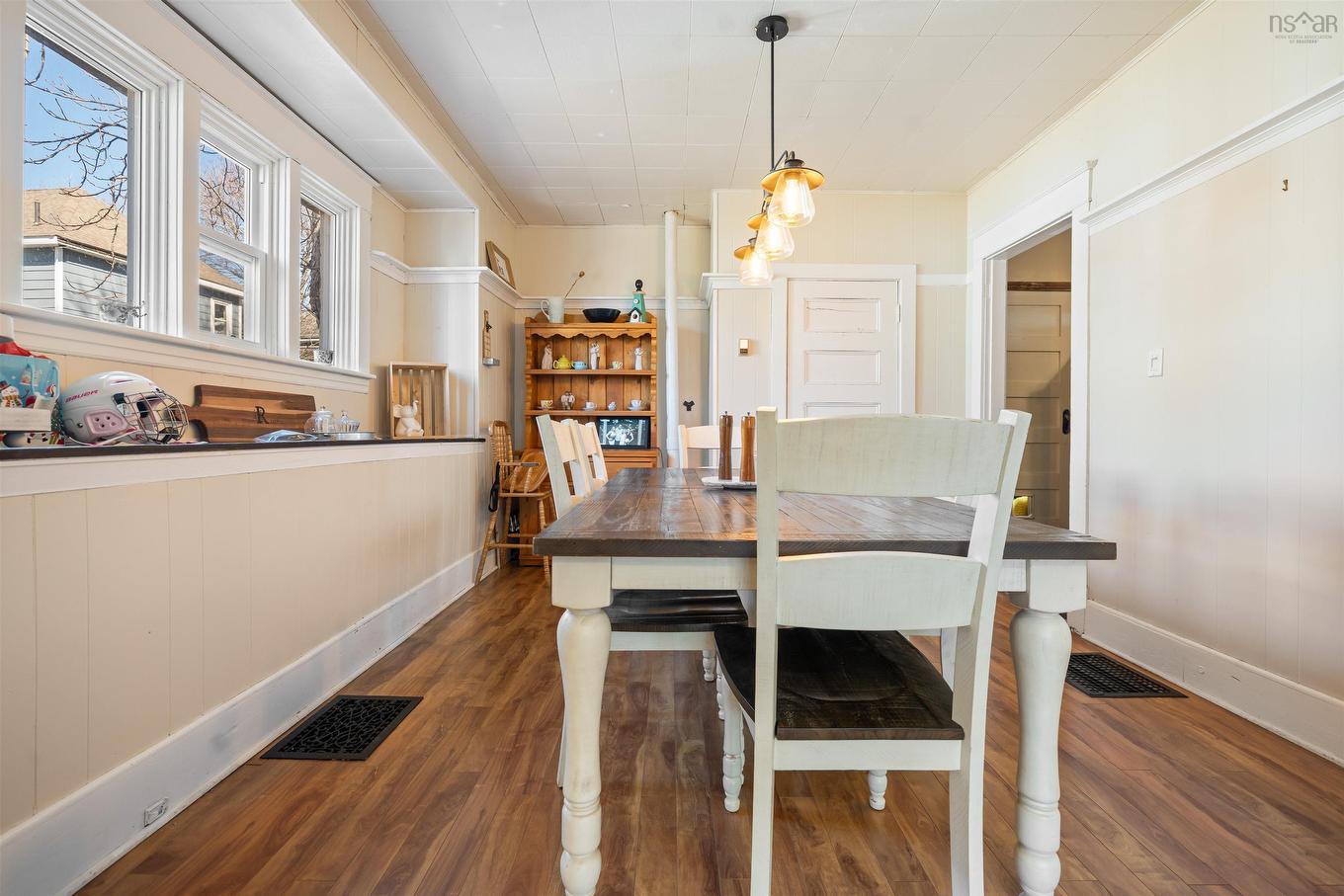 2 Davison Street, Amherst, NS