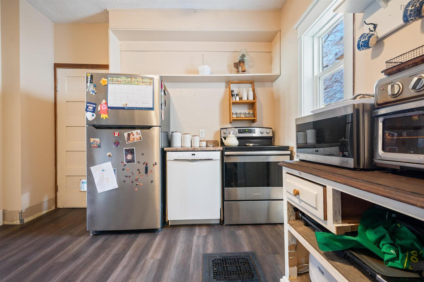 2 Davison Street, Amherst, NS