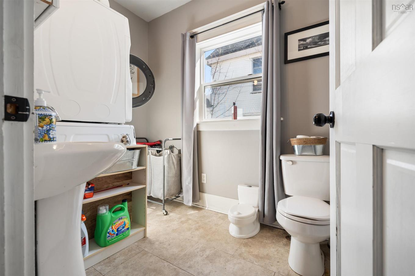 2 Davison Street, Amherst, NS