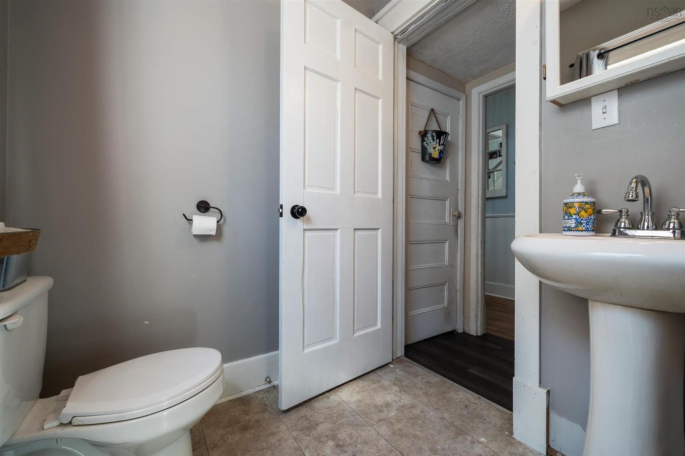 2 Davison Street, Amherst, NS