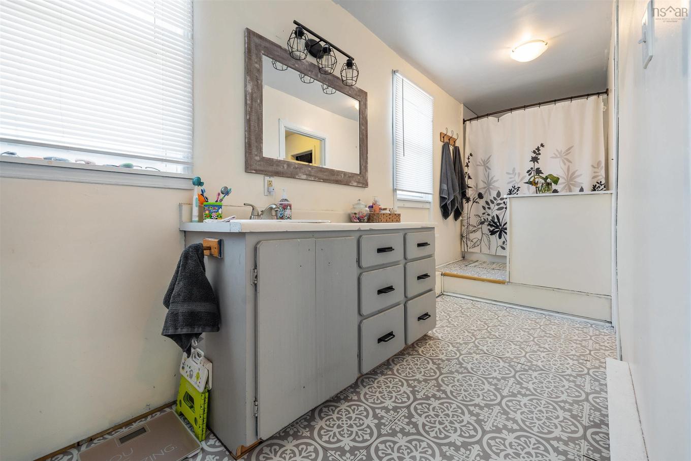 2 Davison Street, Amherst, NS