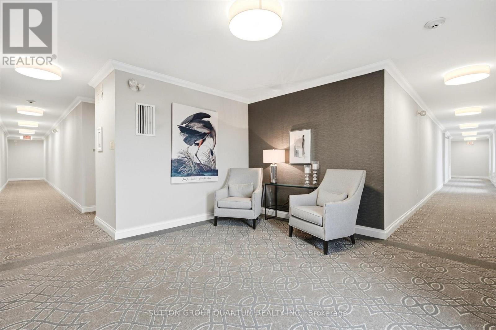 305 - 390 Upper Middle Road E, Oakville, ON - Indoor Photo Showing Other Room