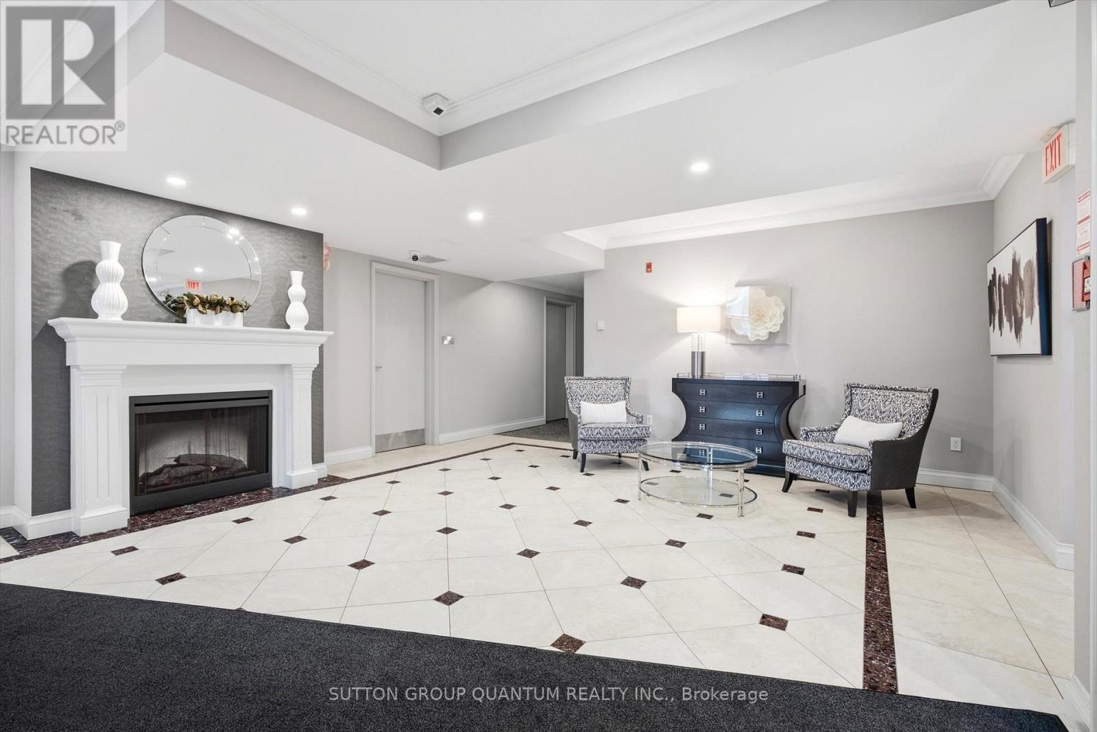 305 - 390 Upper Middle Road E, Oakville, ON - Indoor With Fireplace