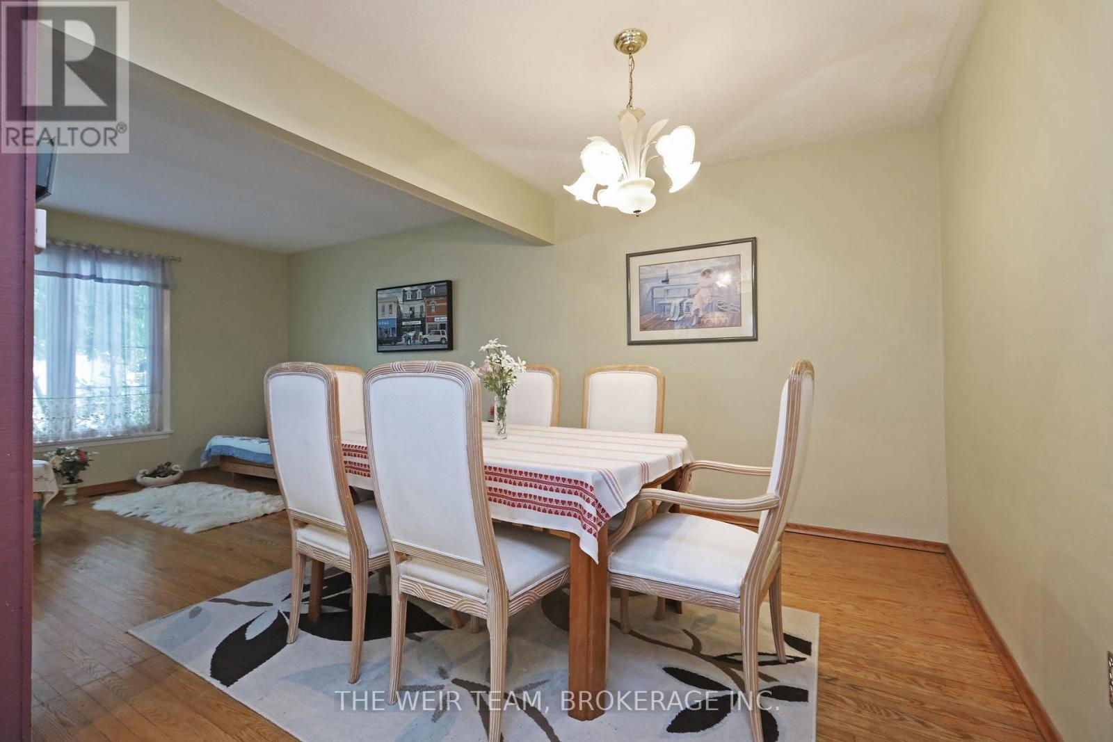 1577 Otterby Road, Mississauga, ON - Indoor Photo Showing Dining Room